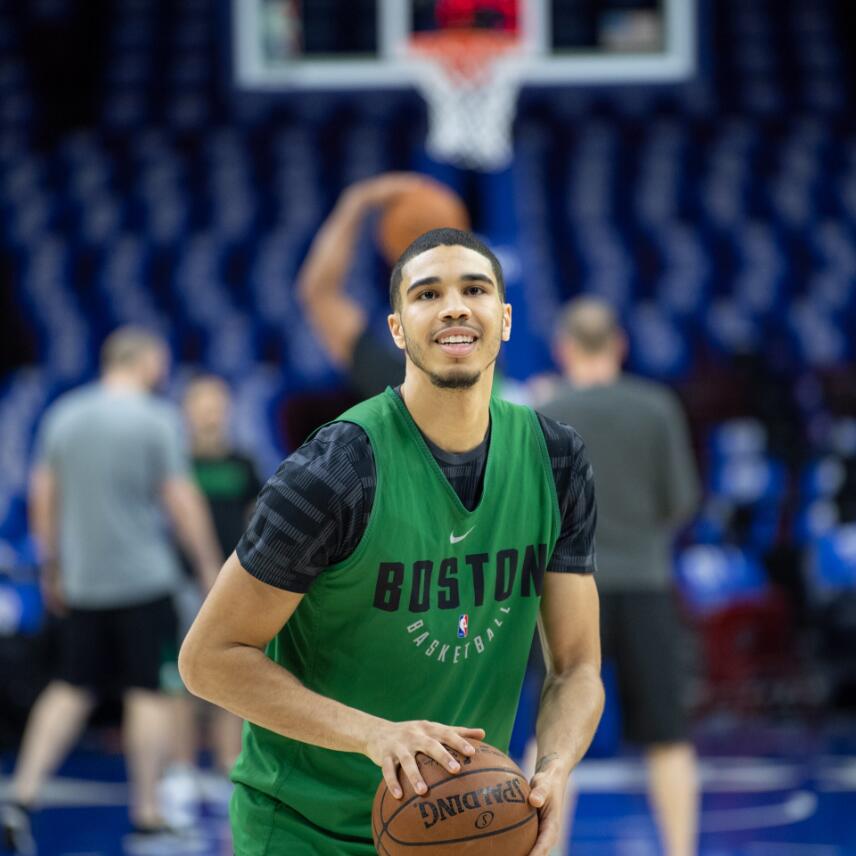 九游体育官网-从冲刺阶段那不勒斯临场应变到赛后波尔图止住颓势，波士顿凯尔特人强势反弹备战德国杯