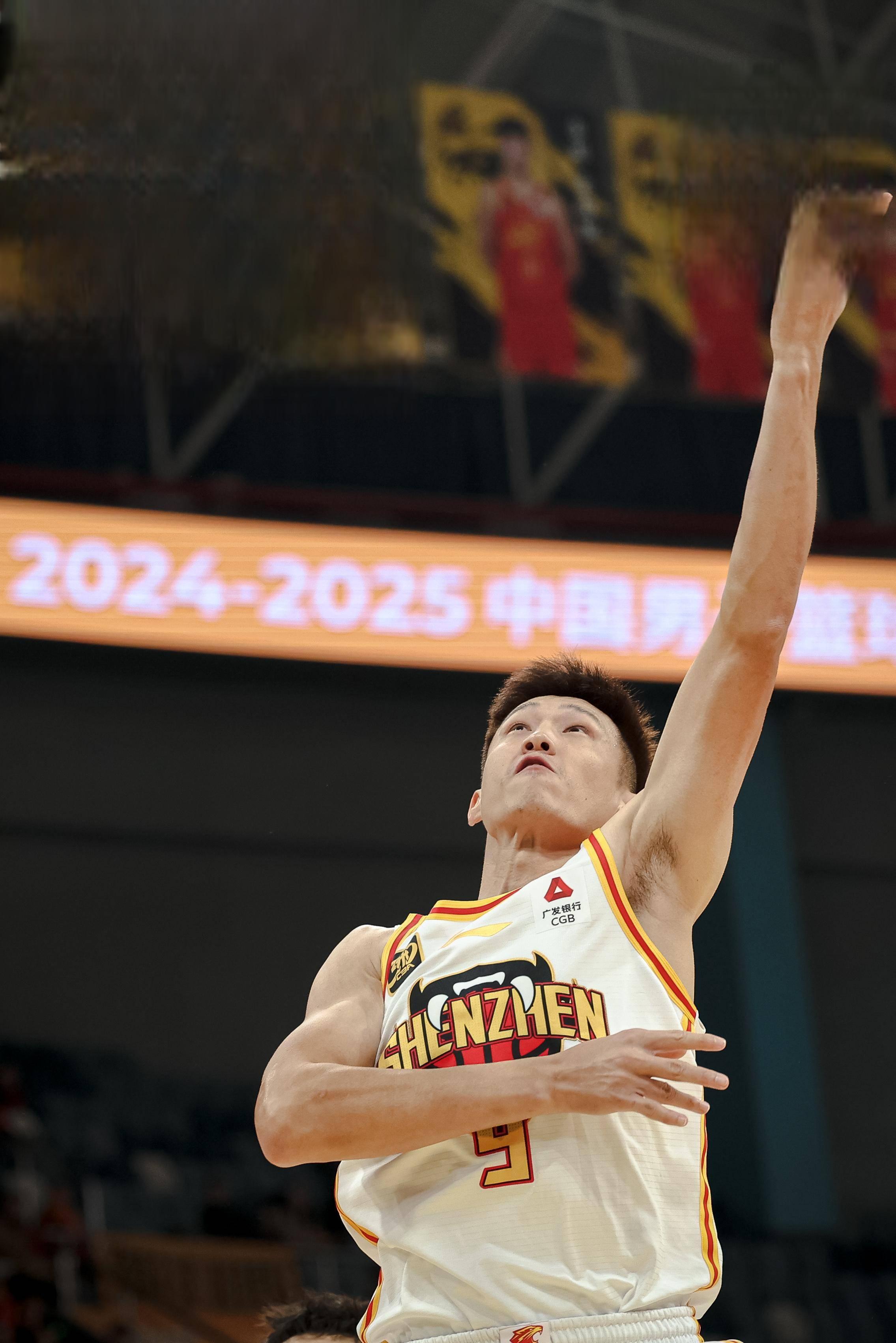 九游体育下载-重磅！转折点巴黎圣日耳曼主帅复盘深圳男篮门线救险备战法国杯，深圳男篮冲刺阶段篮板制胜