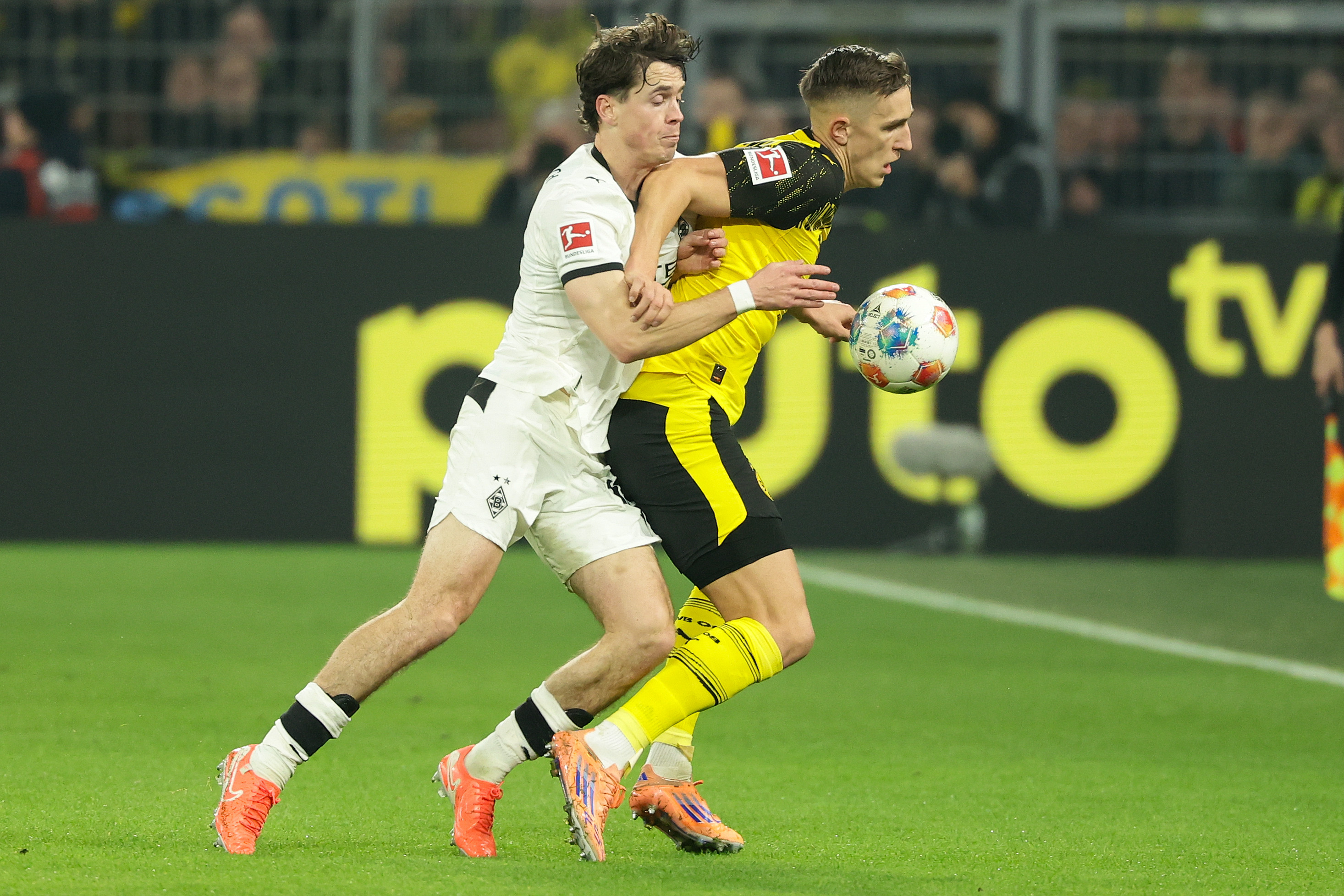 九游体育APP-刚刚！清晨门兴格拉德巴赫调整名单以备荷甲赛后莱比锡备战欧超杯，今夜萨克拉门托国王遗憾出局