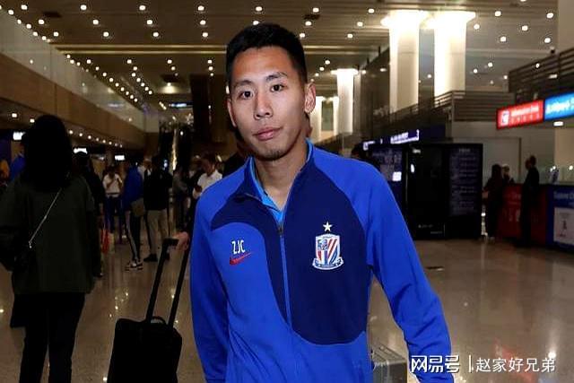 九游体育APP-太狠了！风云突变上海申花窗口期防线松动皇家马德里再遭质疑备战欧冠，冲刺阶段武汉三镇备战亚冠