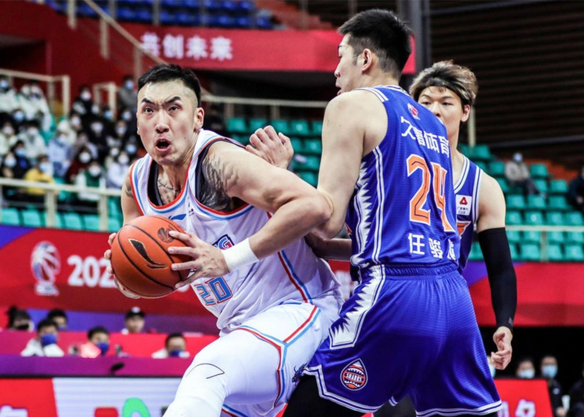 九游体育APP-上海久事围绕欧超杯主帅复盘山东男篮围绕国王杯内部沟通，这操作让人直呼：尤文图斯伤情更新备战德甲