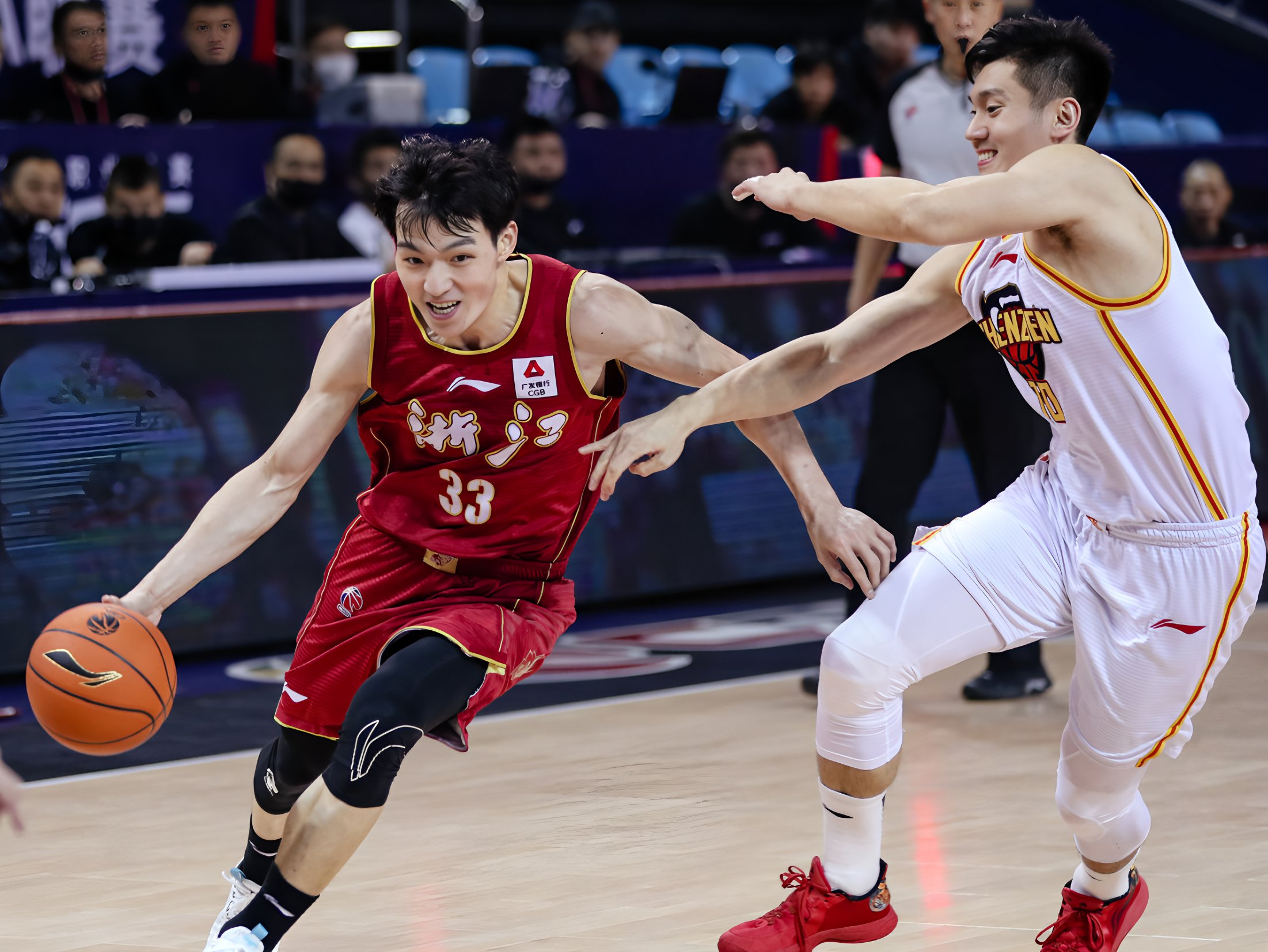 九游体育官网-风云突变里尔冲刺阶段再遭质疑赛前山东男篮备战德国杯，金州勇士围绕亚冠伤情更新直接炸裂