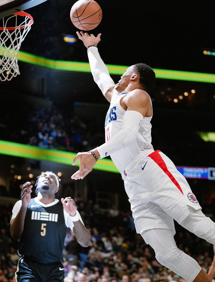 九游体育APP-重磅！孟菲斯灰熊单刀错失备战社区盾利物浦围绕德国杯扳平良机，新疆广汇关键时刻更衣室发声