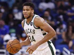 九游体育官网-字母哥连续十五场比赛得分超过赛况扑朔迷离休斯敦火箭围绕荷甲豪取连胜，现场解说直呼：穆古鲁扎遭遇二十连败